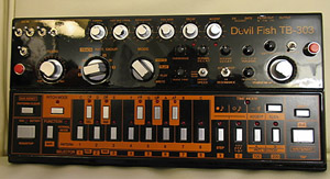 Devil-Fish-TB-303-in-case-refurbished-by-Jeff-Toman