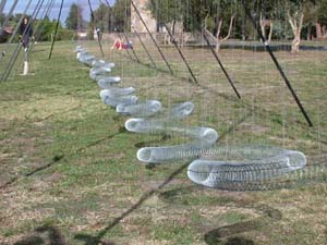 Slinky with horizontal waves